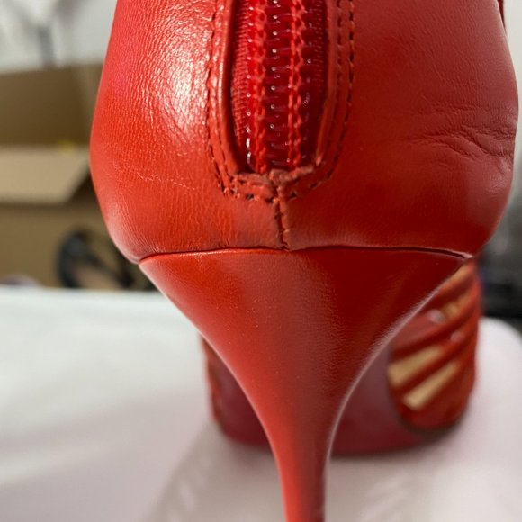 🌷❤️‍🔥FINAL SALE 🔥 NO OFFERS🌷💥Christian Louboutin Orange Leather Heel 36 - Picture 2 of 9